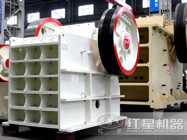 如何選擇穩(wěn)定耐用的鄂式破碎機？